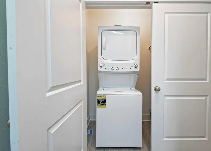 Zeke's Retreat 5 Bedroom Lockout * Gulf Shores